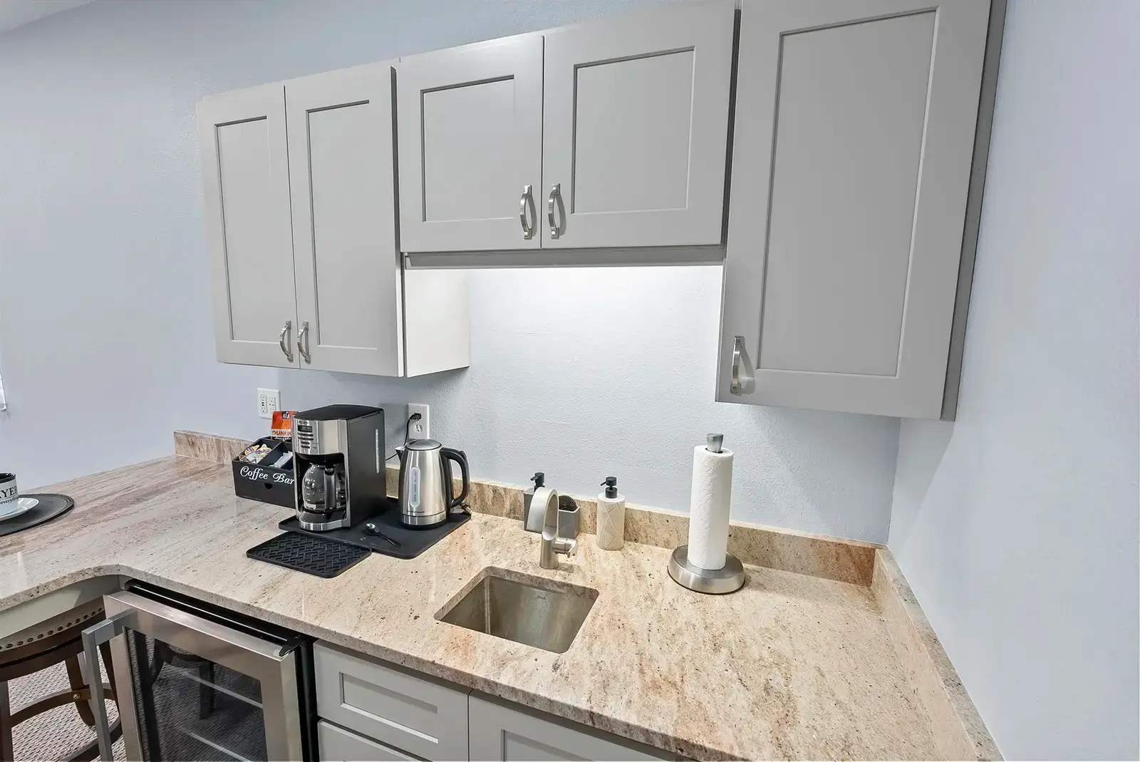 Bonus Room and Bathroom Remodeling Palm Coast - Kitchenette Counter